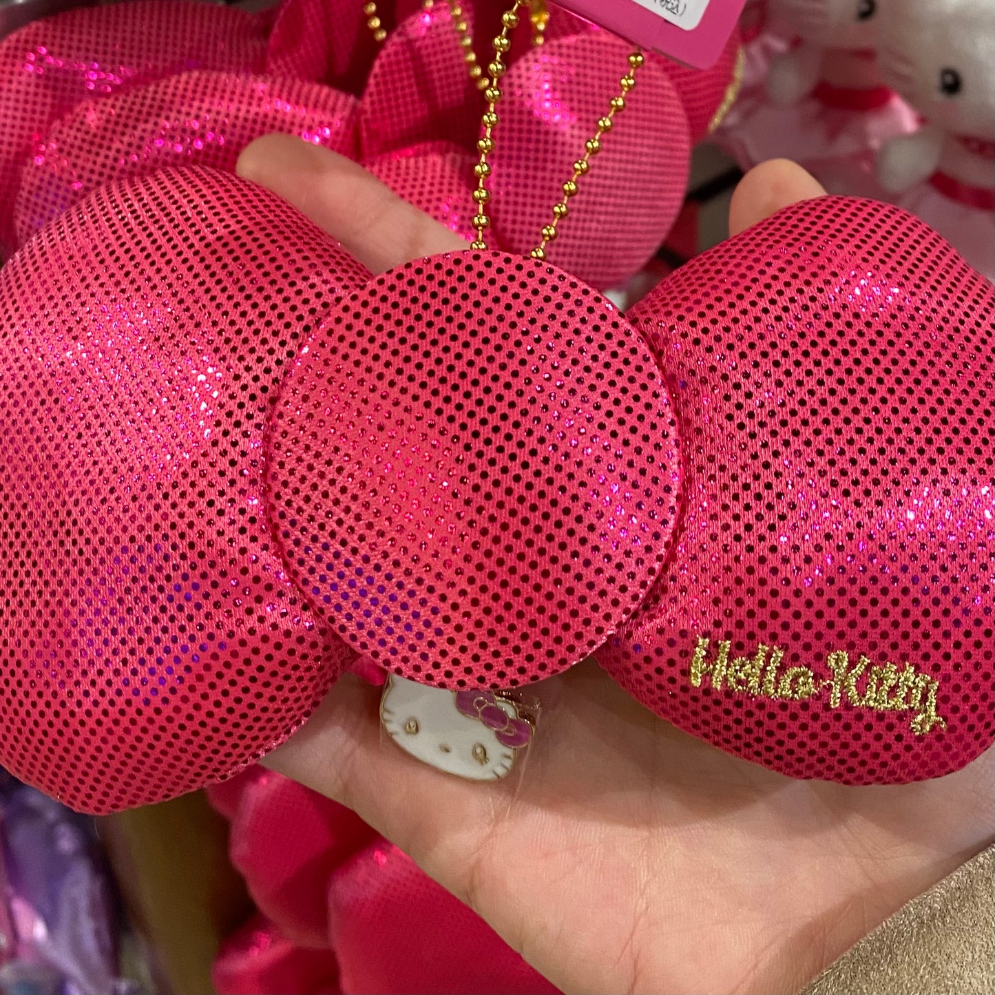 【Order】USJ Hello Kitty Big Ribbon Keychain