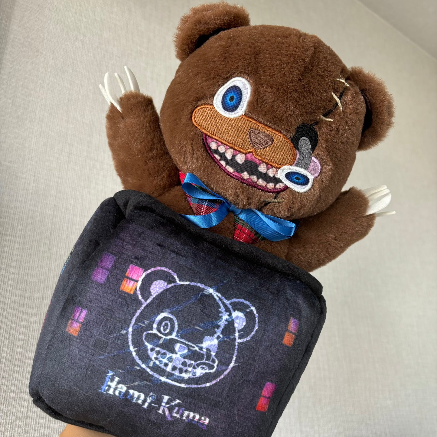 【Order】USJ Halloween 2024 - Hami-kuma Hand Puppet Doll