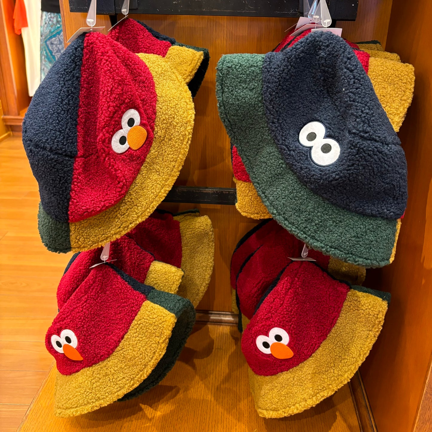 【Order】USJ Sesame Street Furry Fisherman Hat Bucket Hat