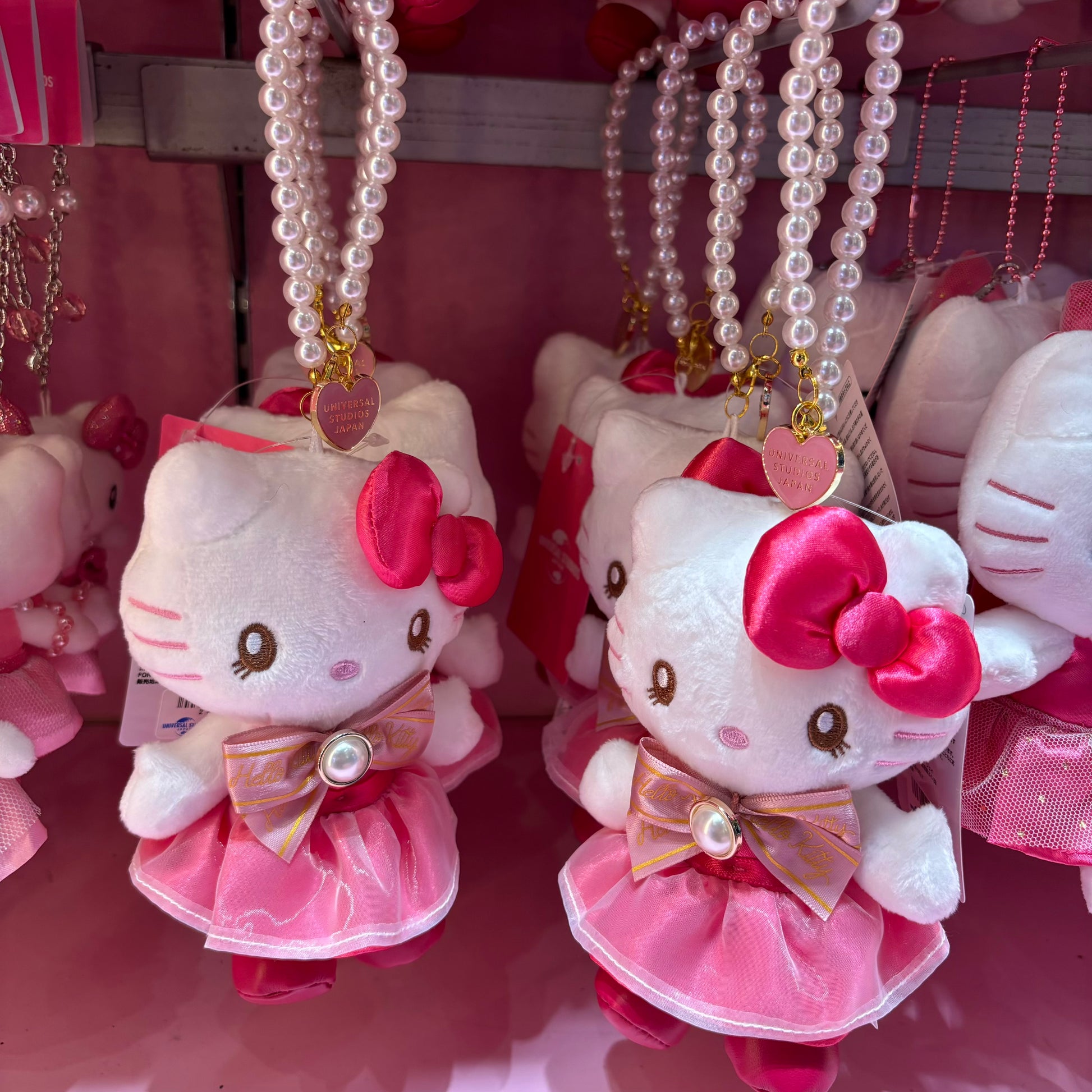 USJ Hello Kitty 掛飾公仔 (珍珠鏈)