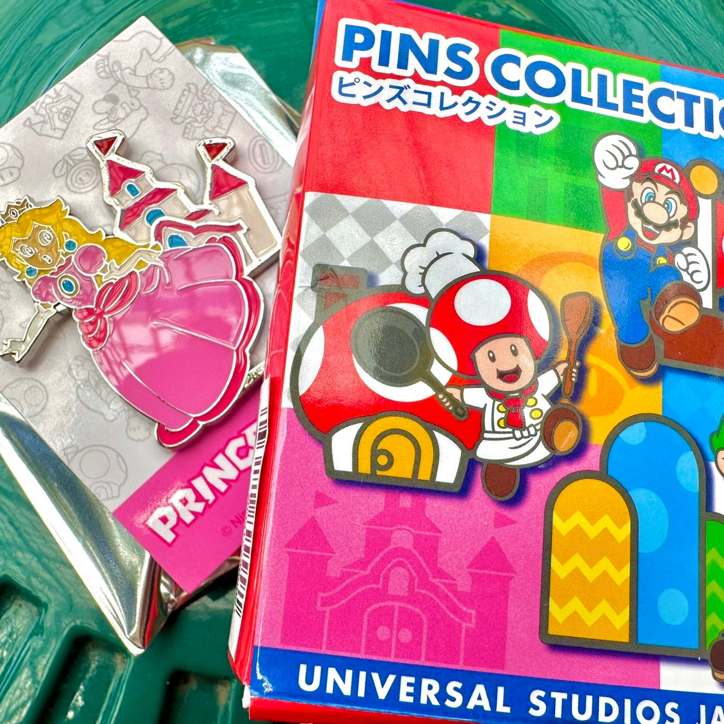 【Order】USJ Nintendo World Pin Badge (random style)