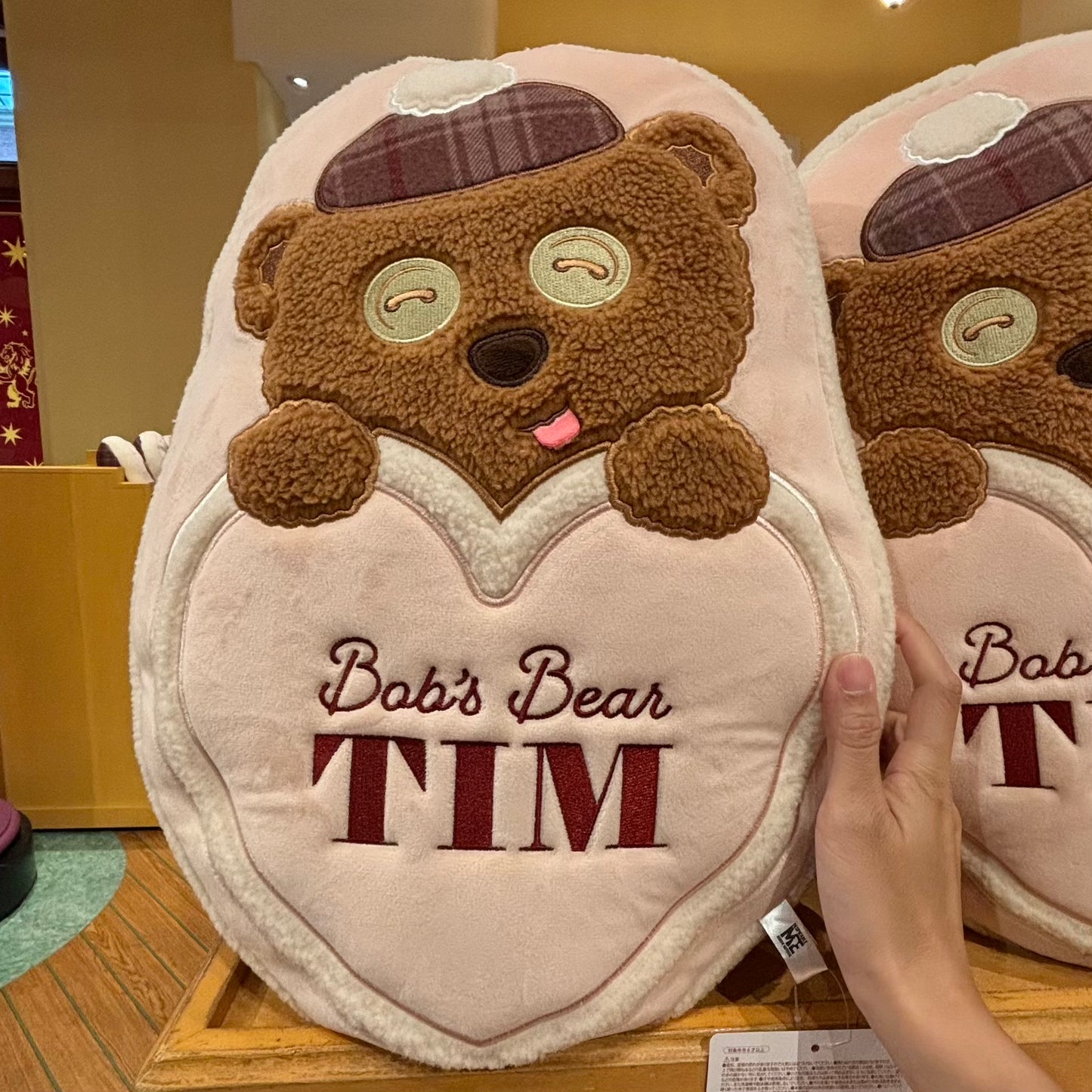 USJ Tim Bear 冬日系列 -  心心 Cushion 