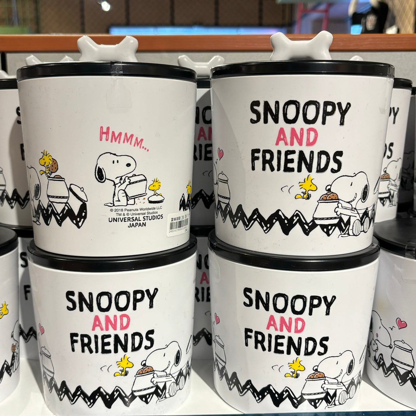 【訂貨】USJ Snoopy and Friends 骨頭曲奇罐