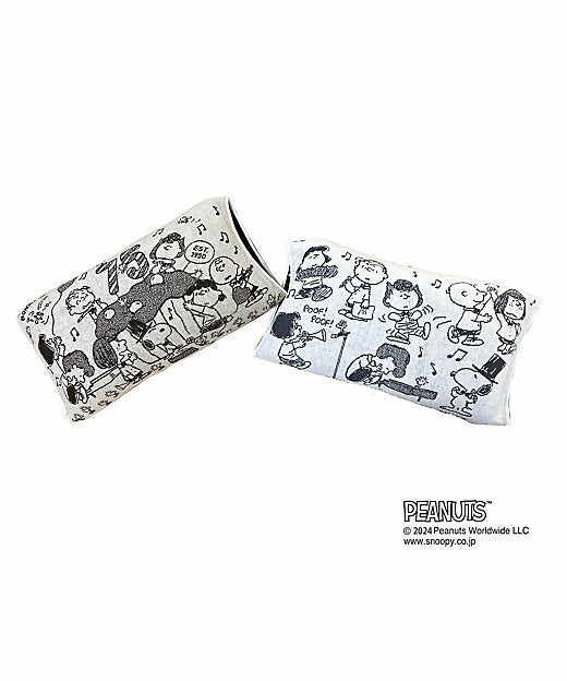 【Pre-order】Snoopy in Ginza Exhibition - Peanuts 75th Anniversary Towel Pillow Cover