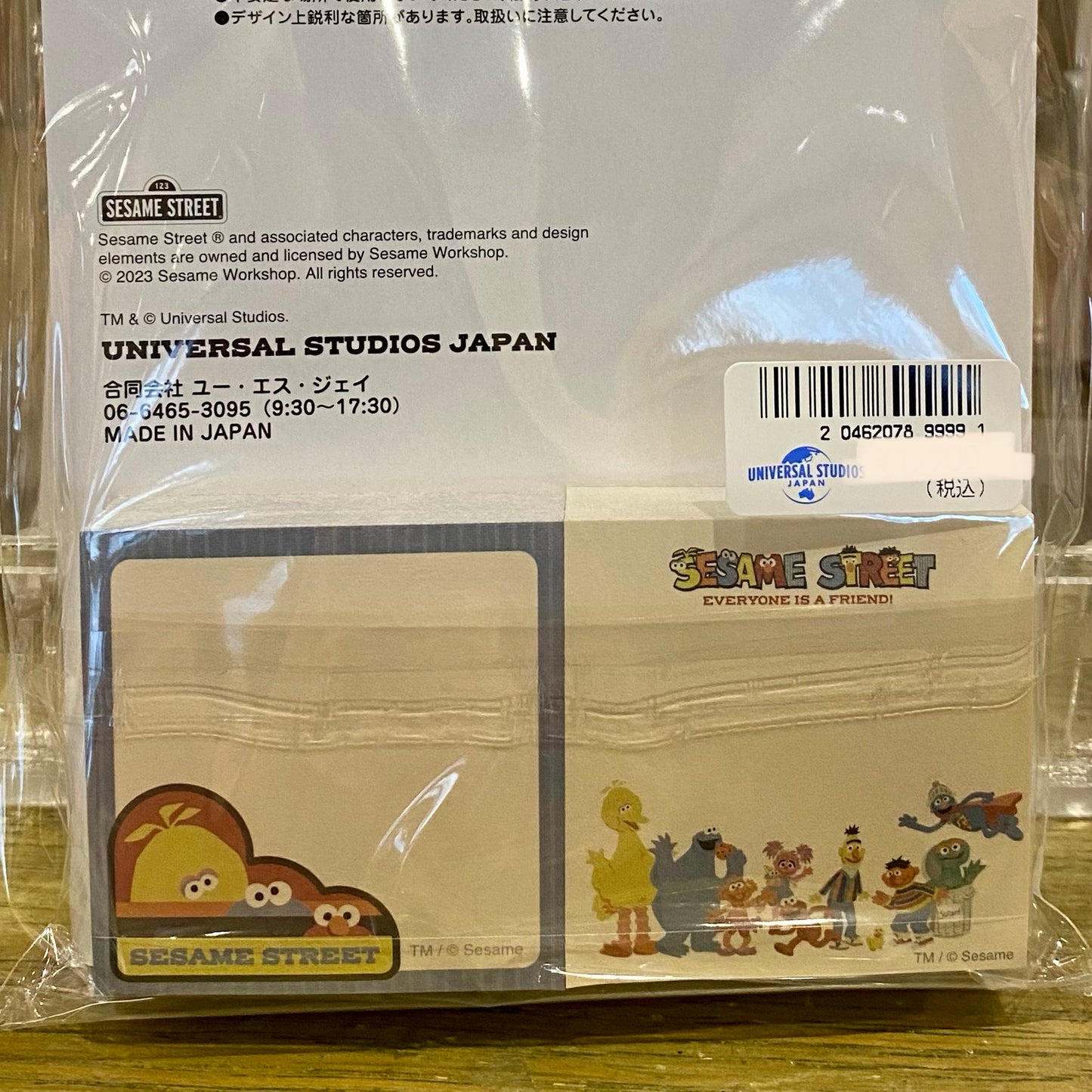 【Order】USJ Sesame Street Memo Pad &amp; Stand Set