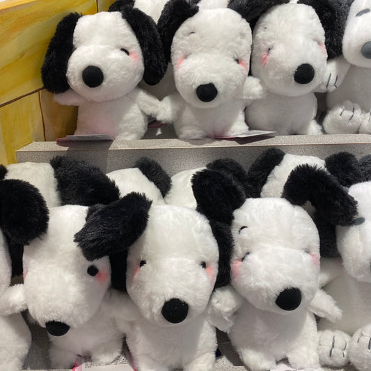 【Order】USJ Snoopy Fan Fun Friends Series - Snoopy Red Cheek Doll